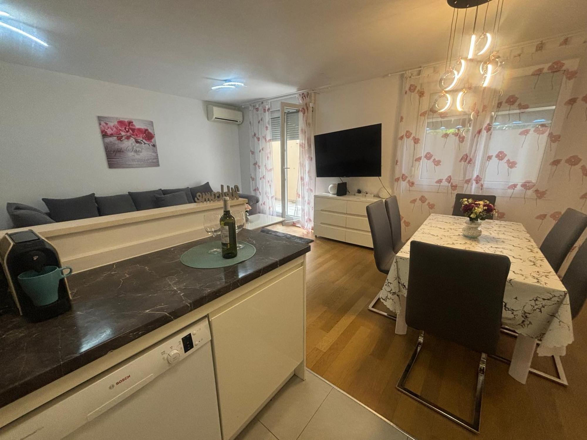 Apartment Dalmatinos Split Znjan Eksteriør bilde